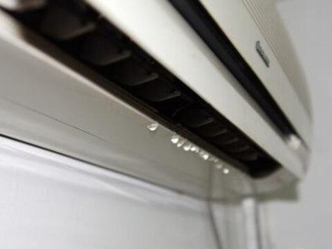 daikin aircon water leak ? how to fix it easily